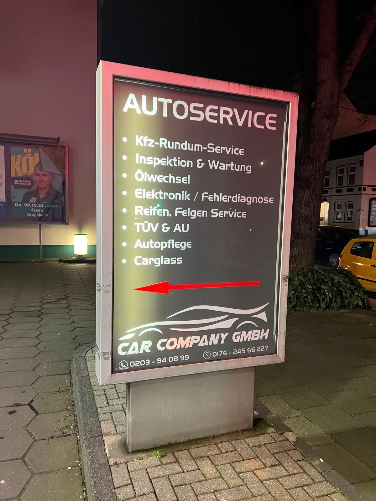Car Company Pylon